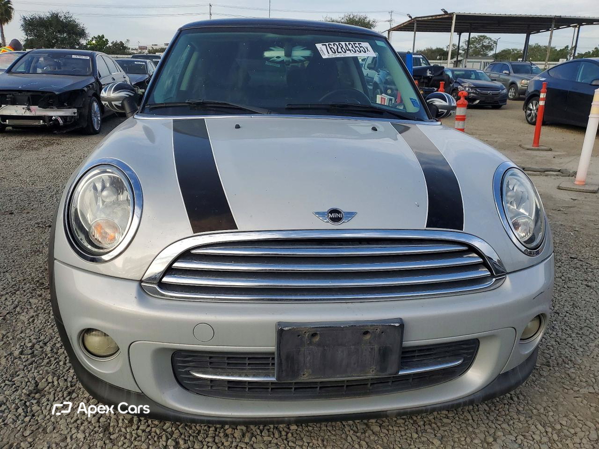 MINI Cooper 2013
