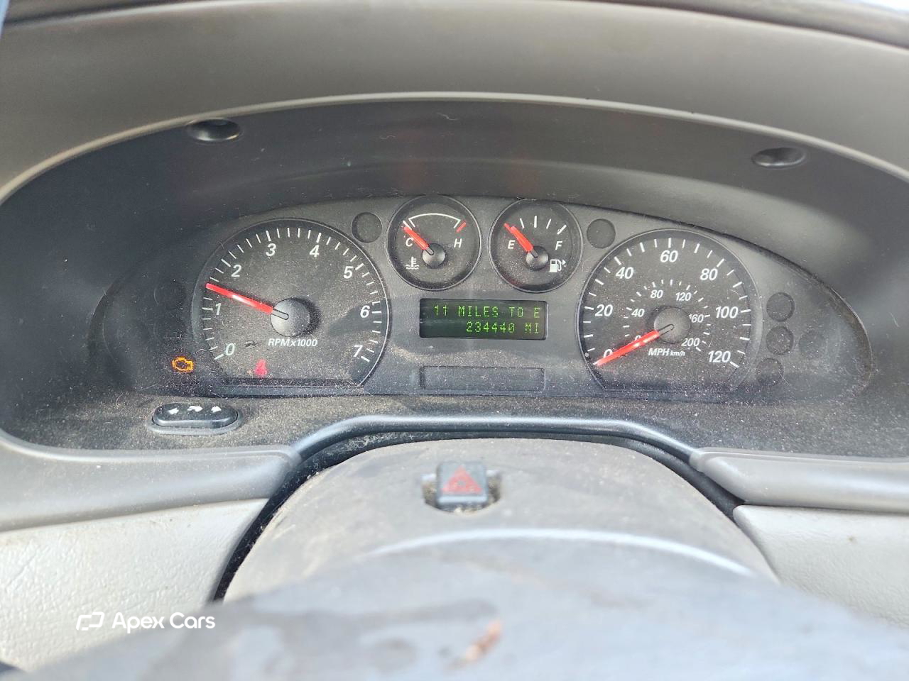 Ford Taurus 2004