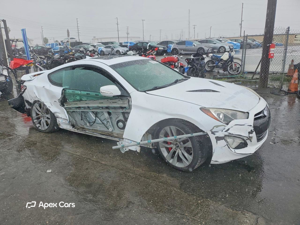Hyundai Genesis 2016