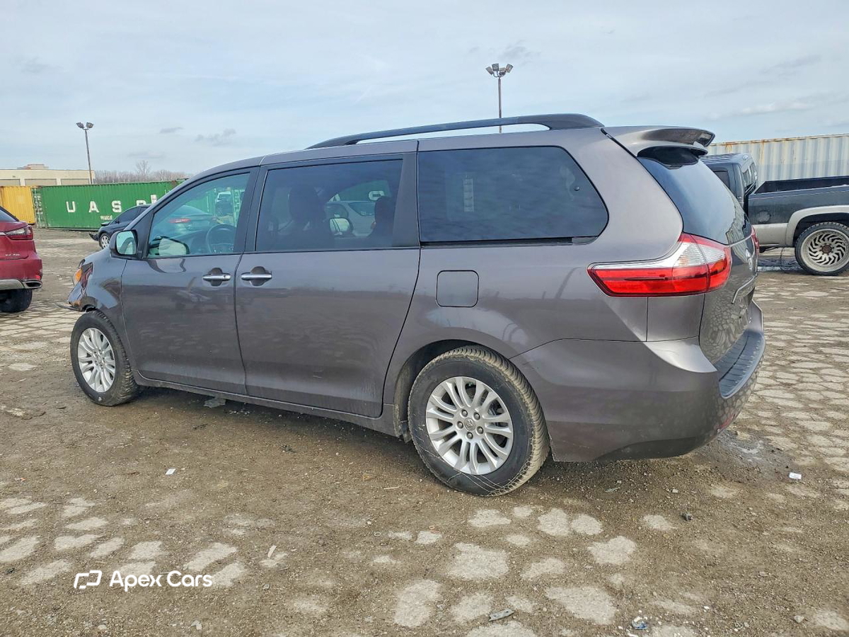 Toyota Sienna 2015