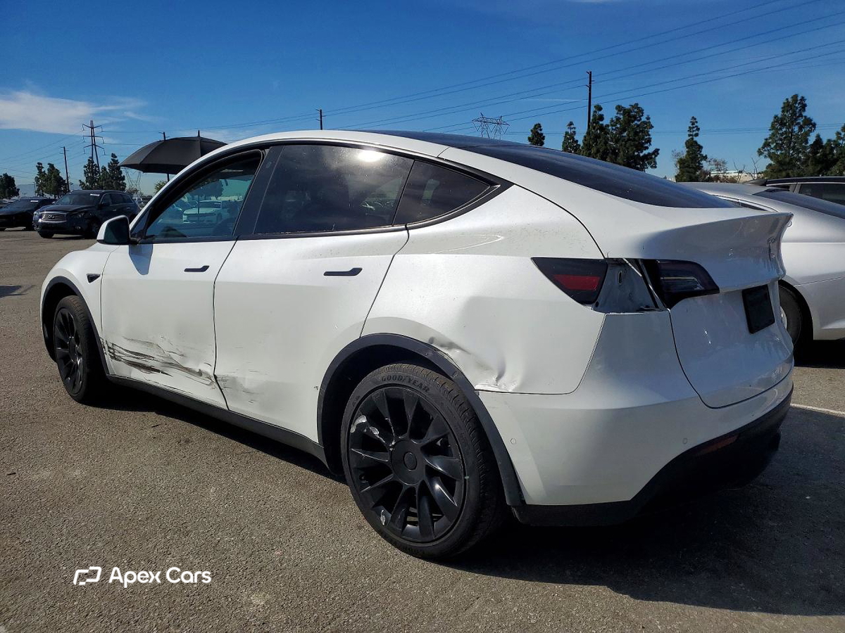 Tesla Model Y 2022