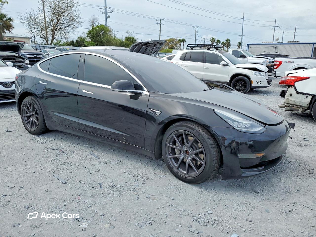 Tesla Model 3 2018