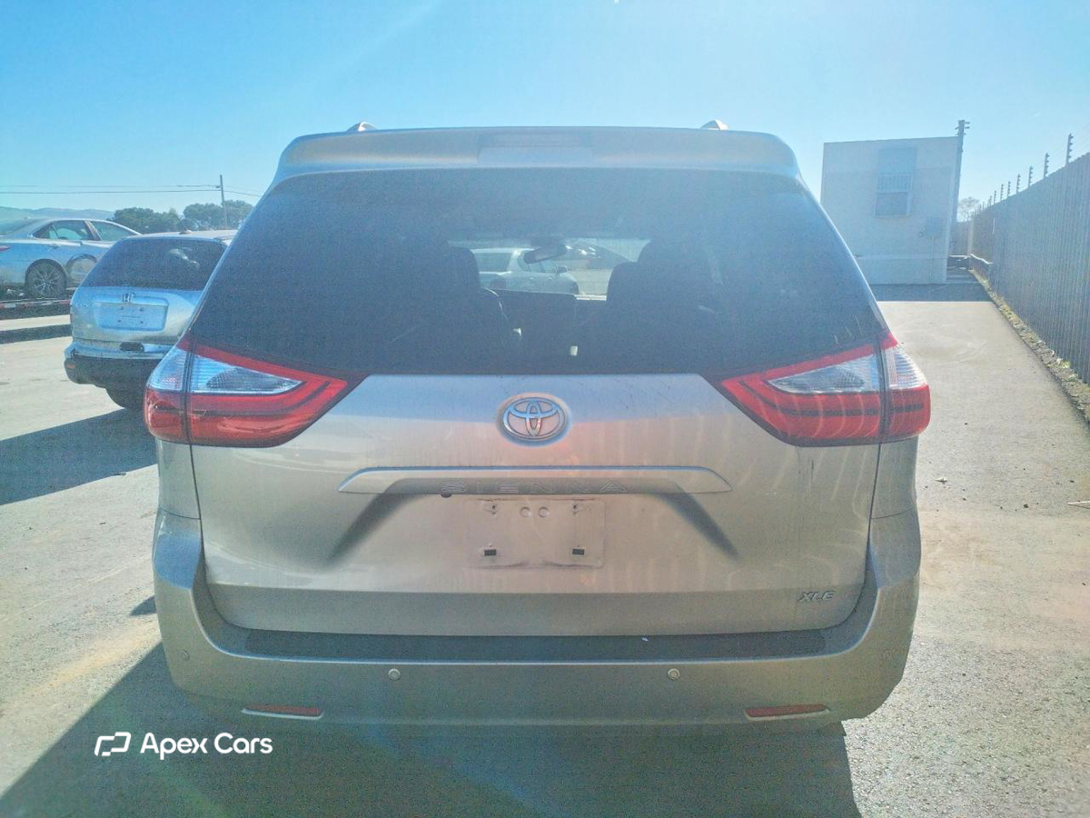 Toyota Sienna 2017
