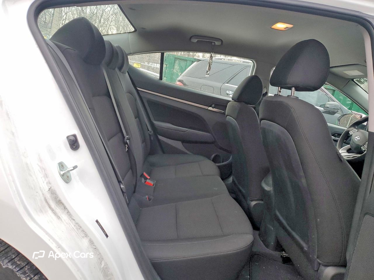 Hyundai Elantra 2020