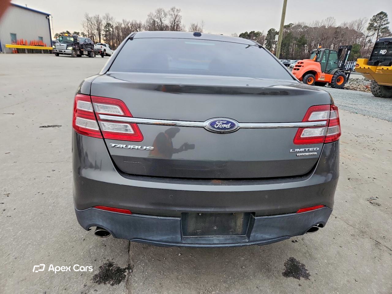 Ford Taurus 2017