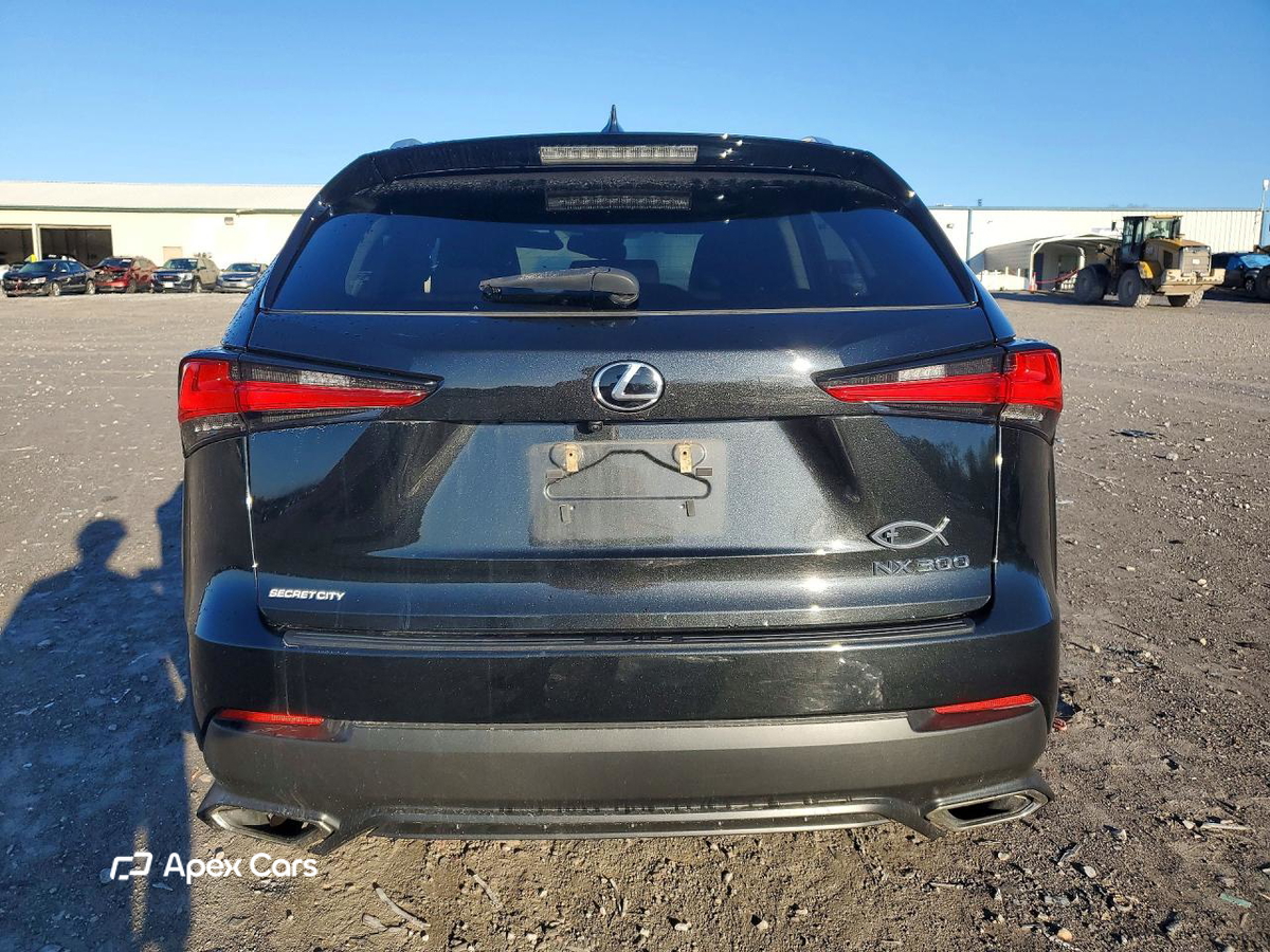 Lexus NX 2021