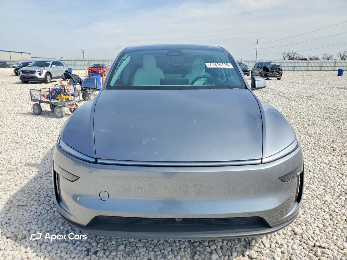 Tesla Model Y 2026