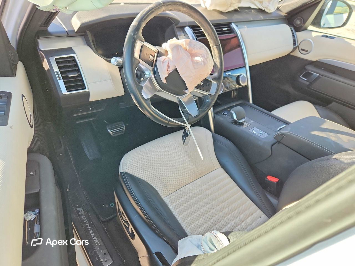 Land Rover Discovery 2022