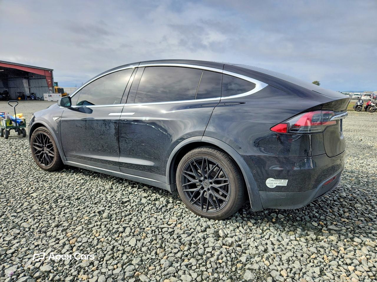 Tesla Model X 2016
