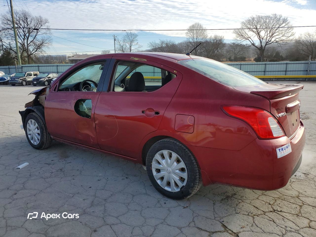 Nissan Versa 2016