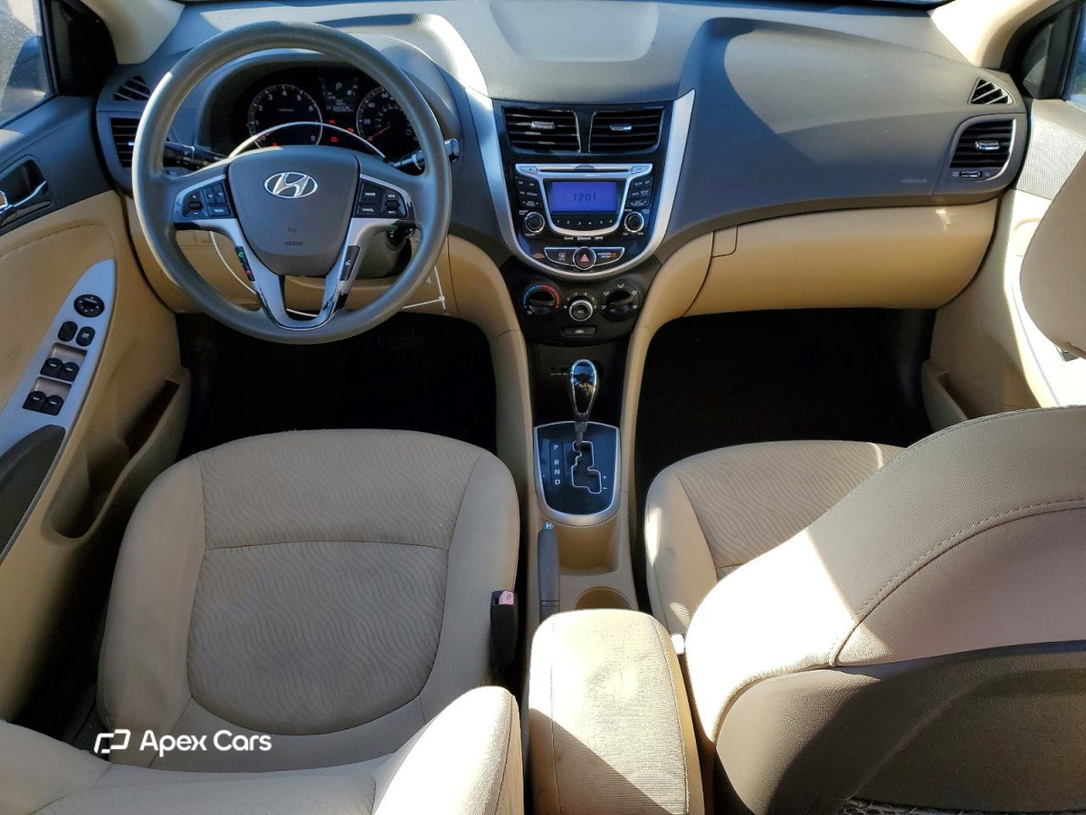 Hyundai Accent 2013
