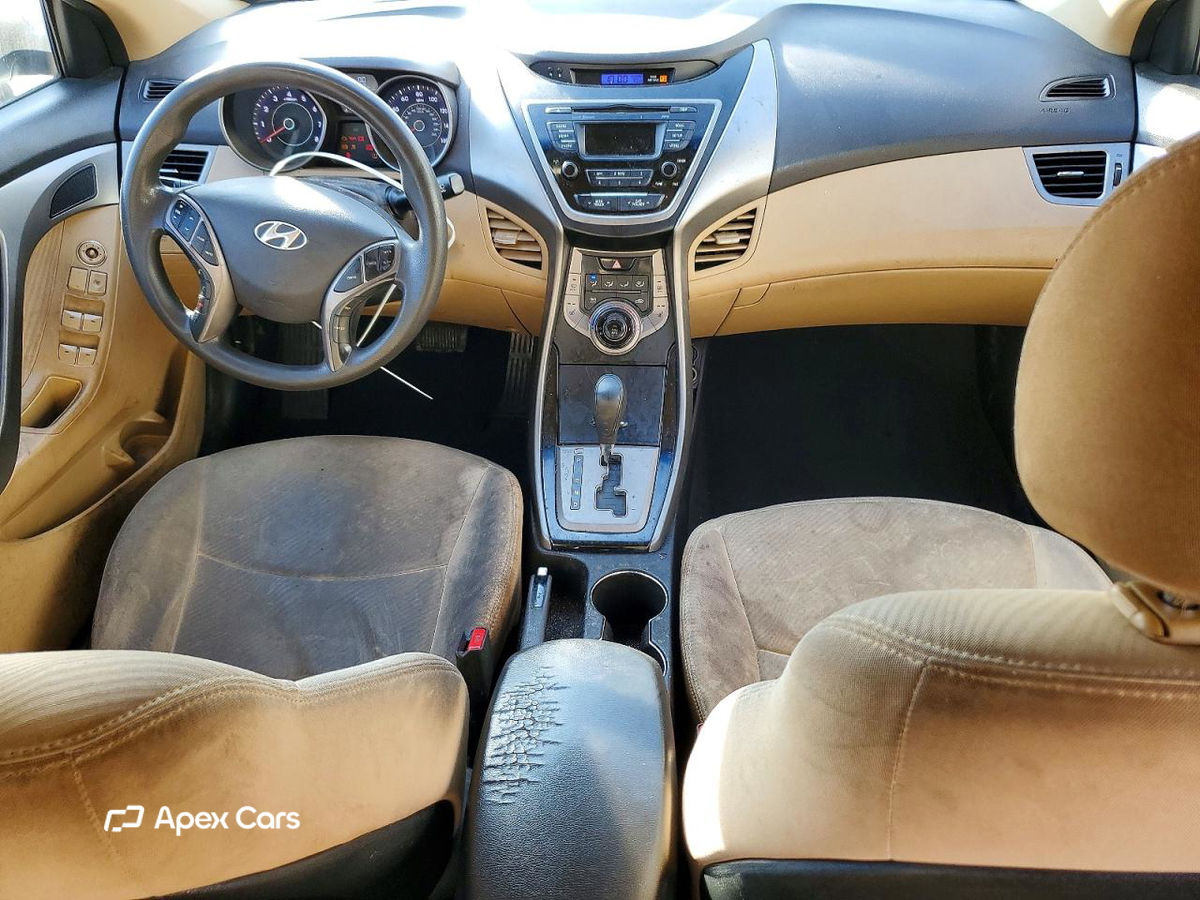 Hyundai Elantra 2013