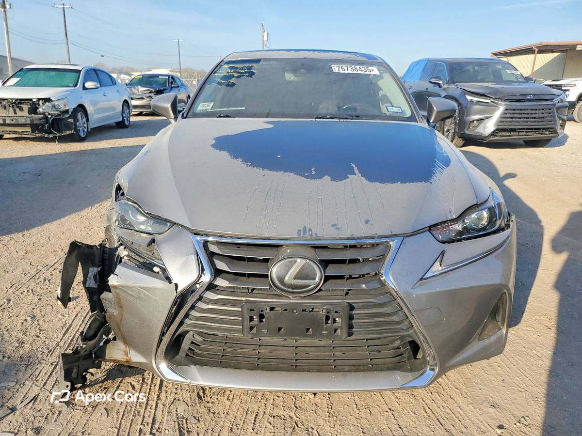 Lexus IS 2020