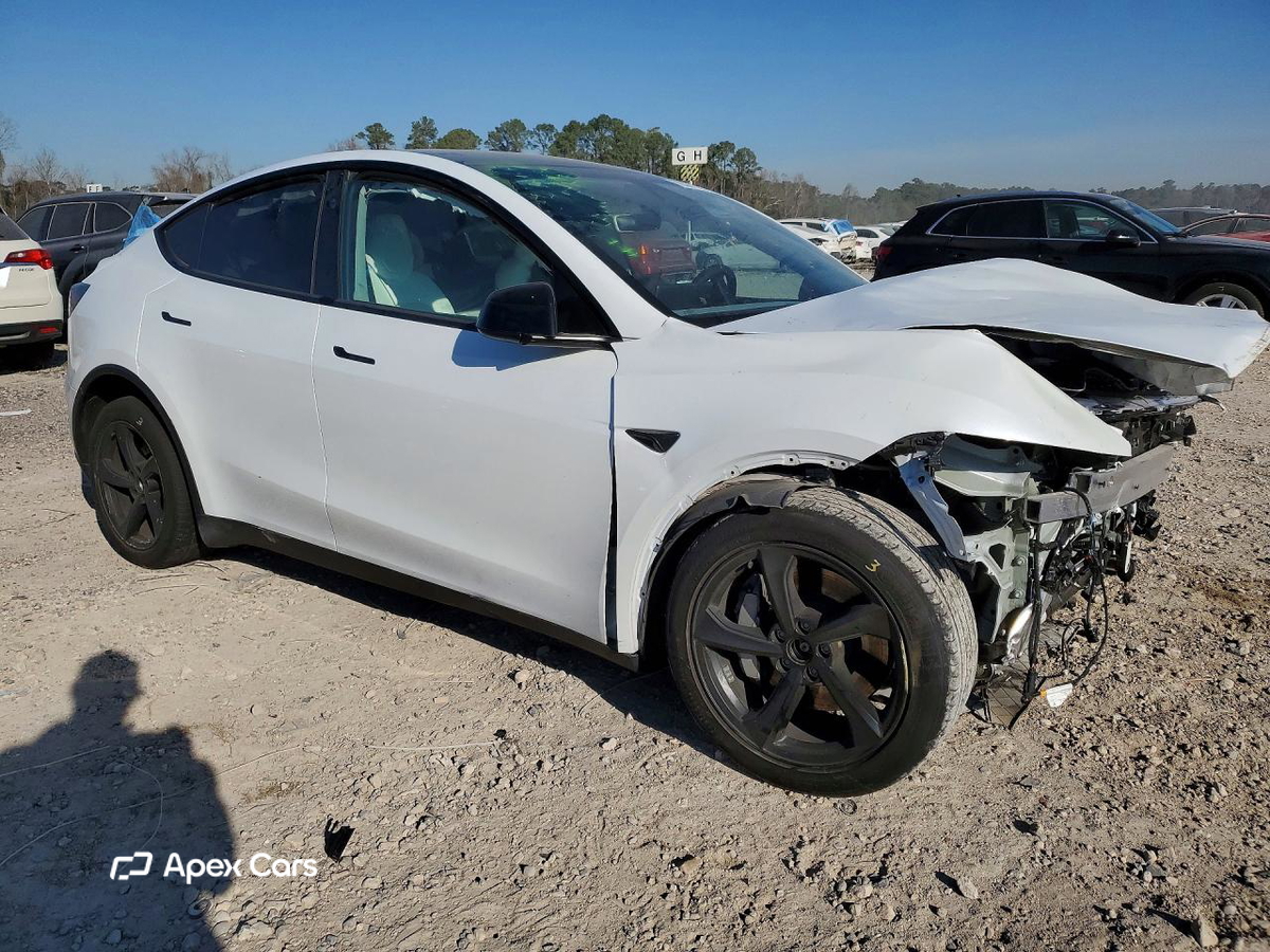 Tesla Model Y 2026