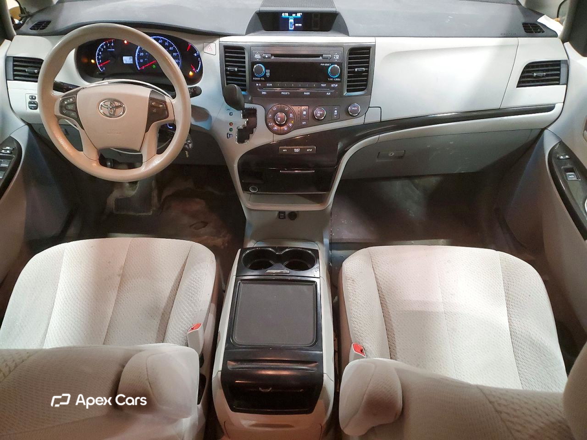 Toyota Sienna 2012