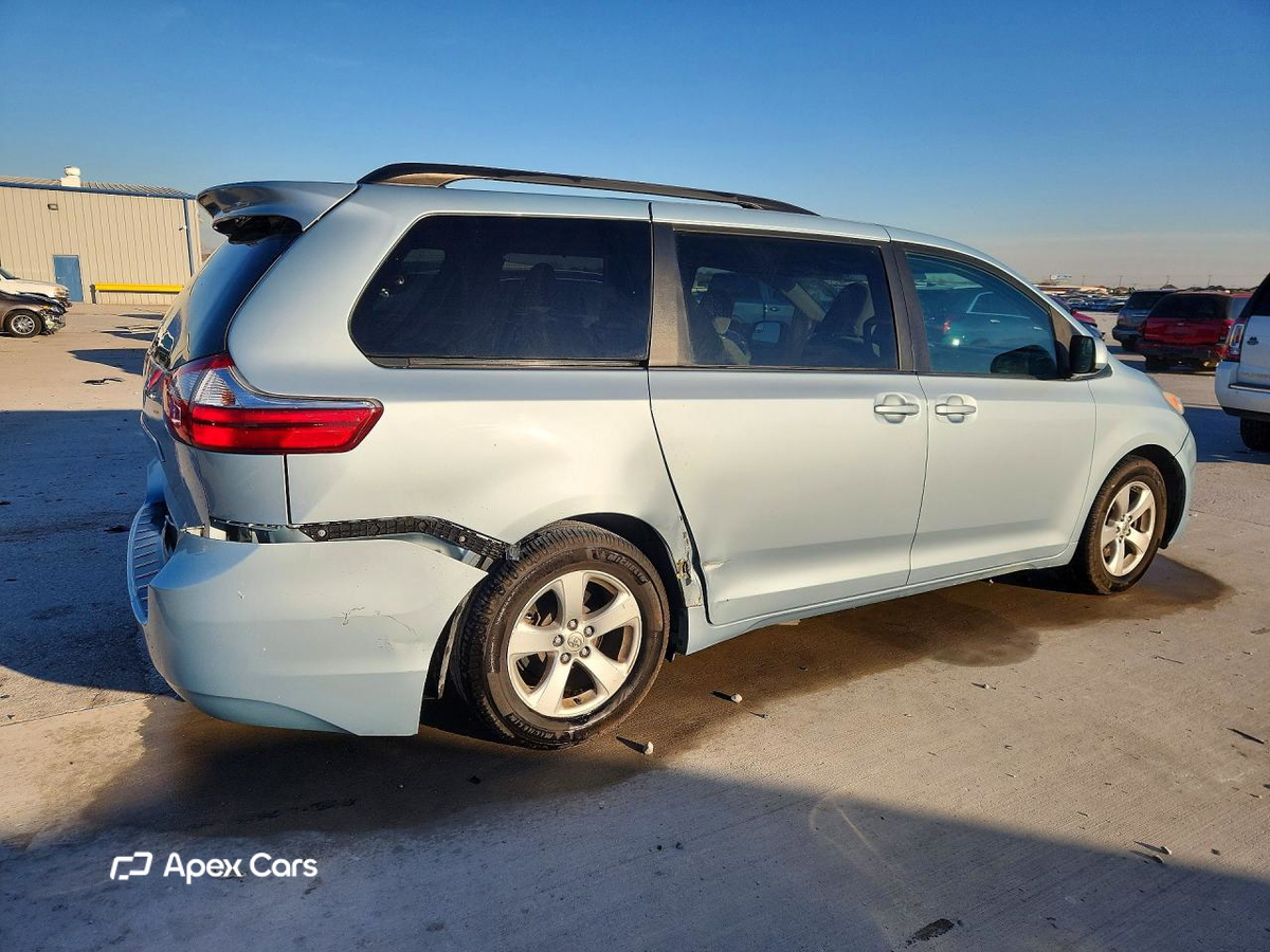 Toyota Sienna 2015