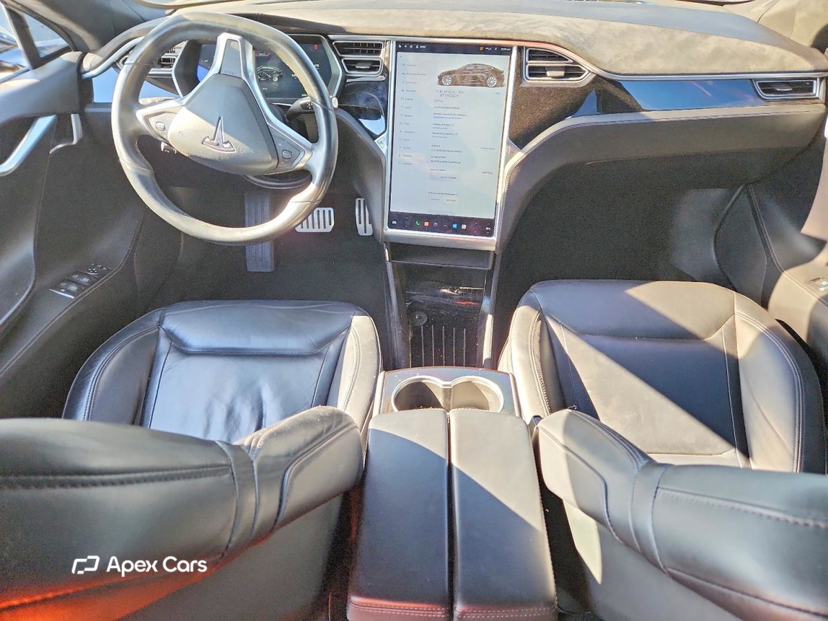 Tesla Model S 2016
