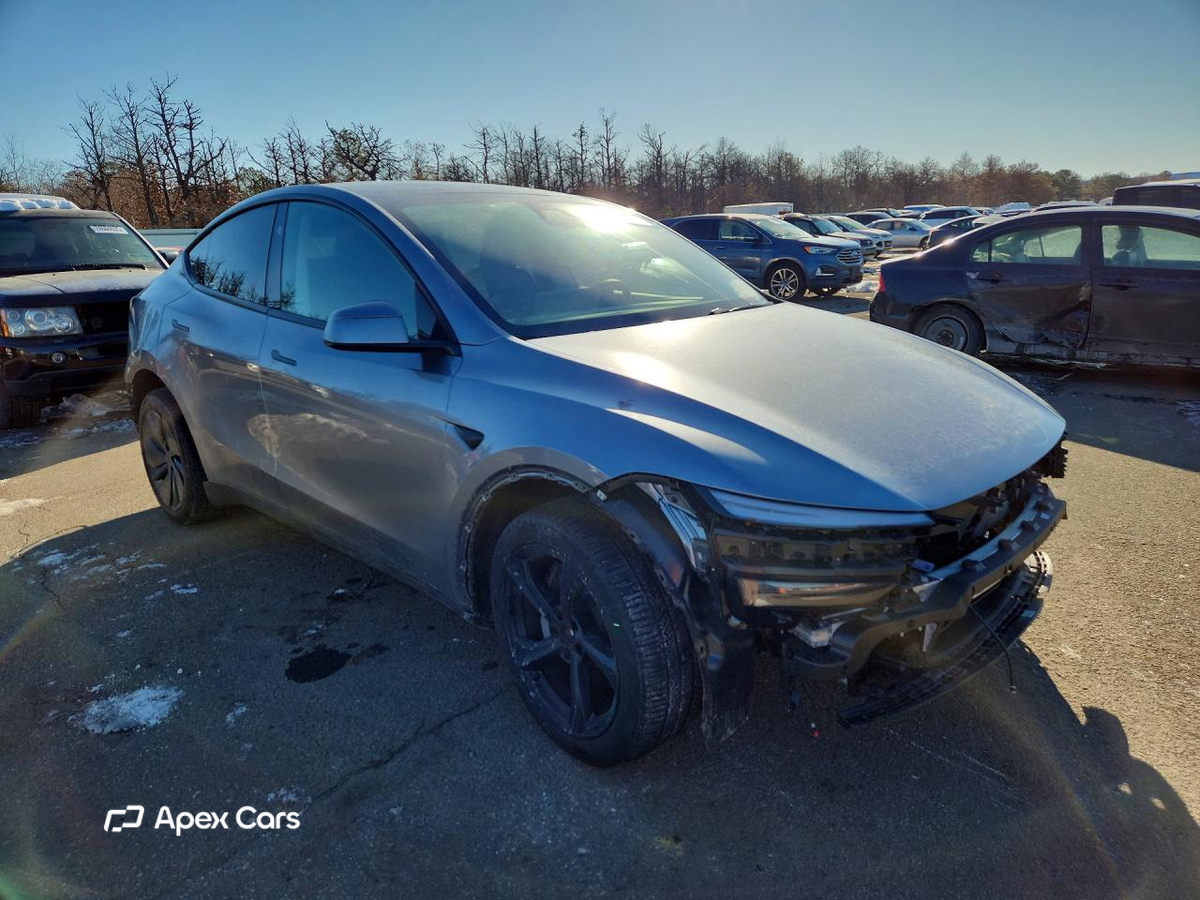 Tesla Model Y 2026