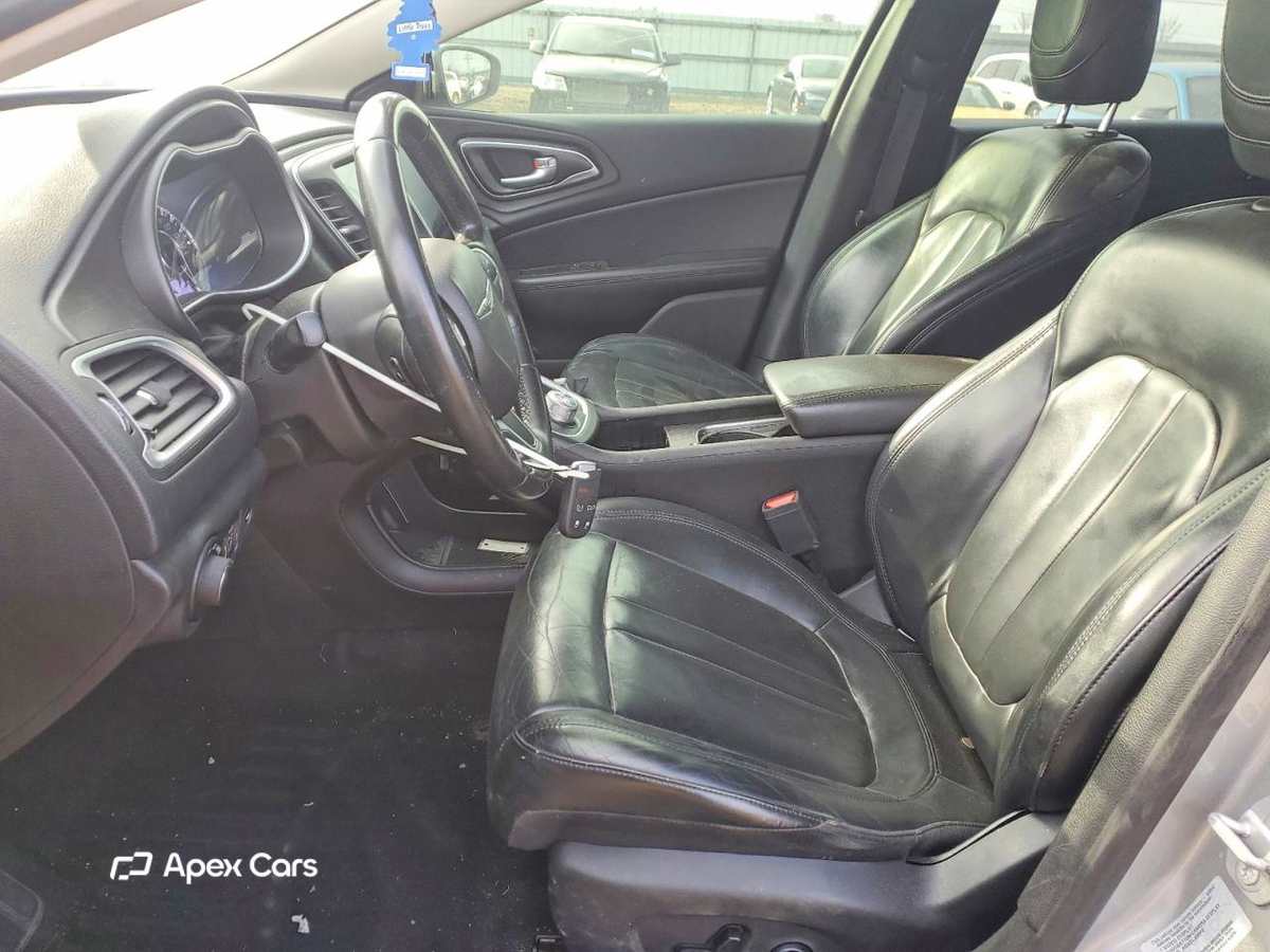 Chrysler 200 2017