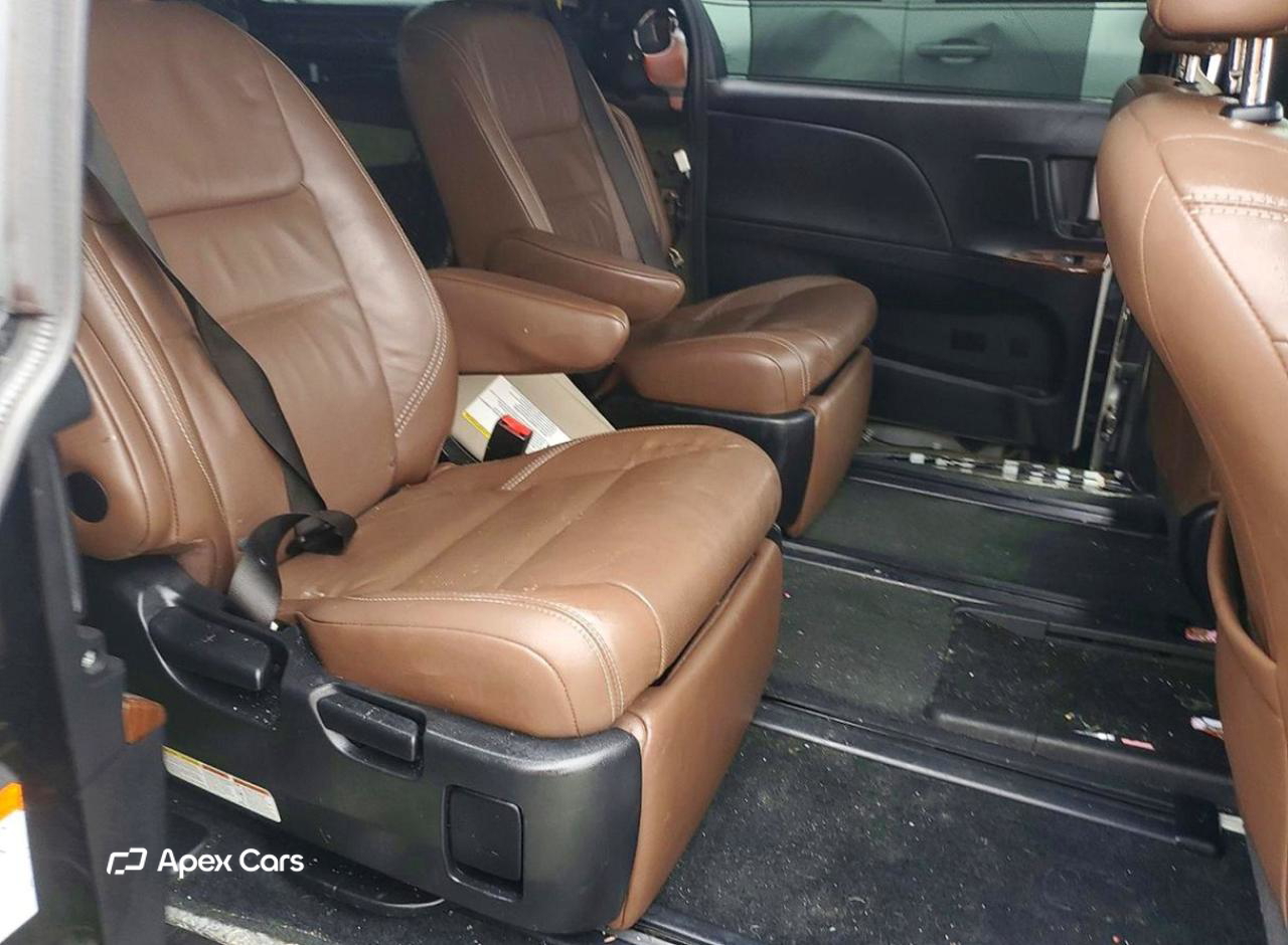Toyota Sienna 2017