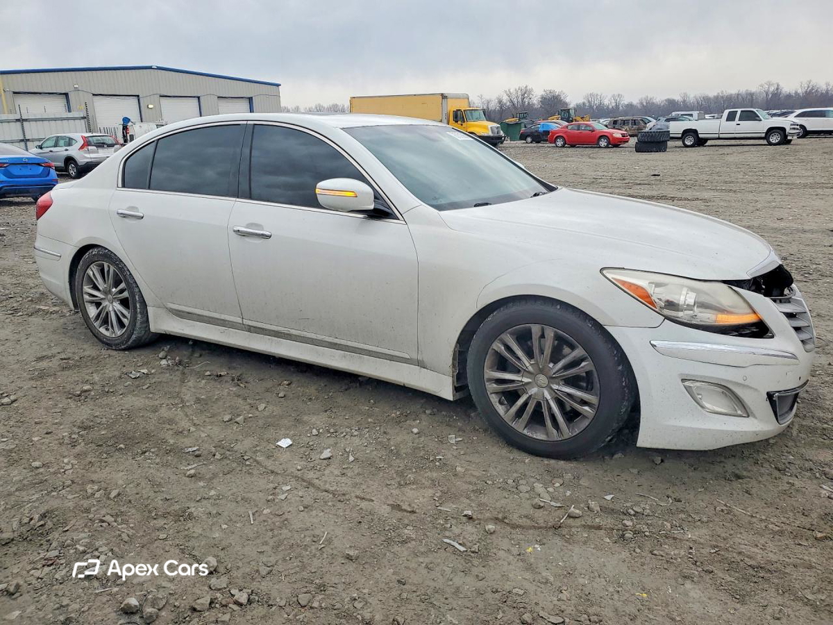 Hyundai Genesis 2012