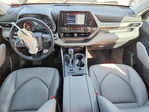 Toyota Highlander 2021