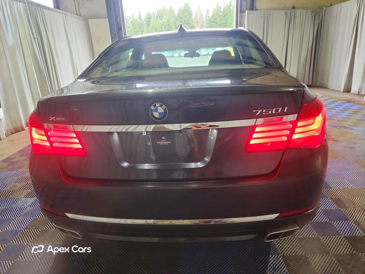 BMW Series 7 2013