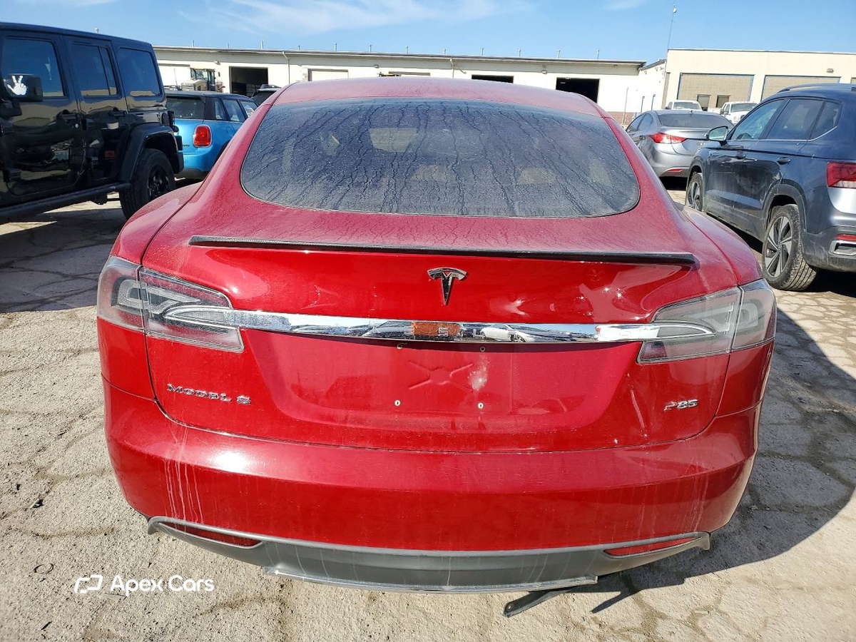 Tesla Model S 2013