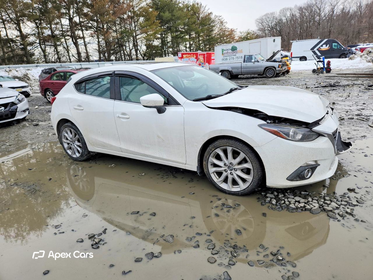 Mazda 3 2015