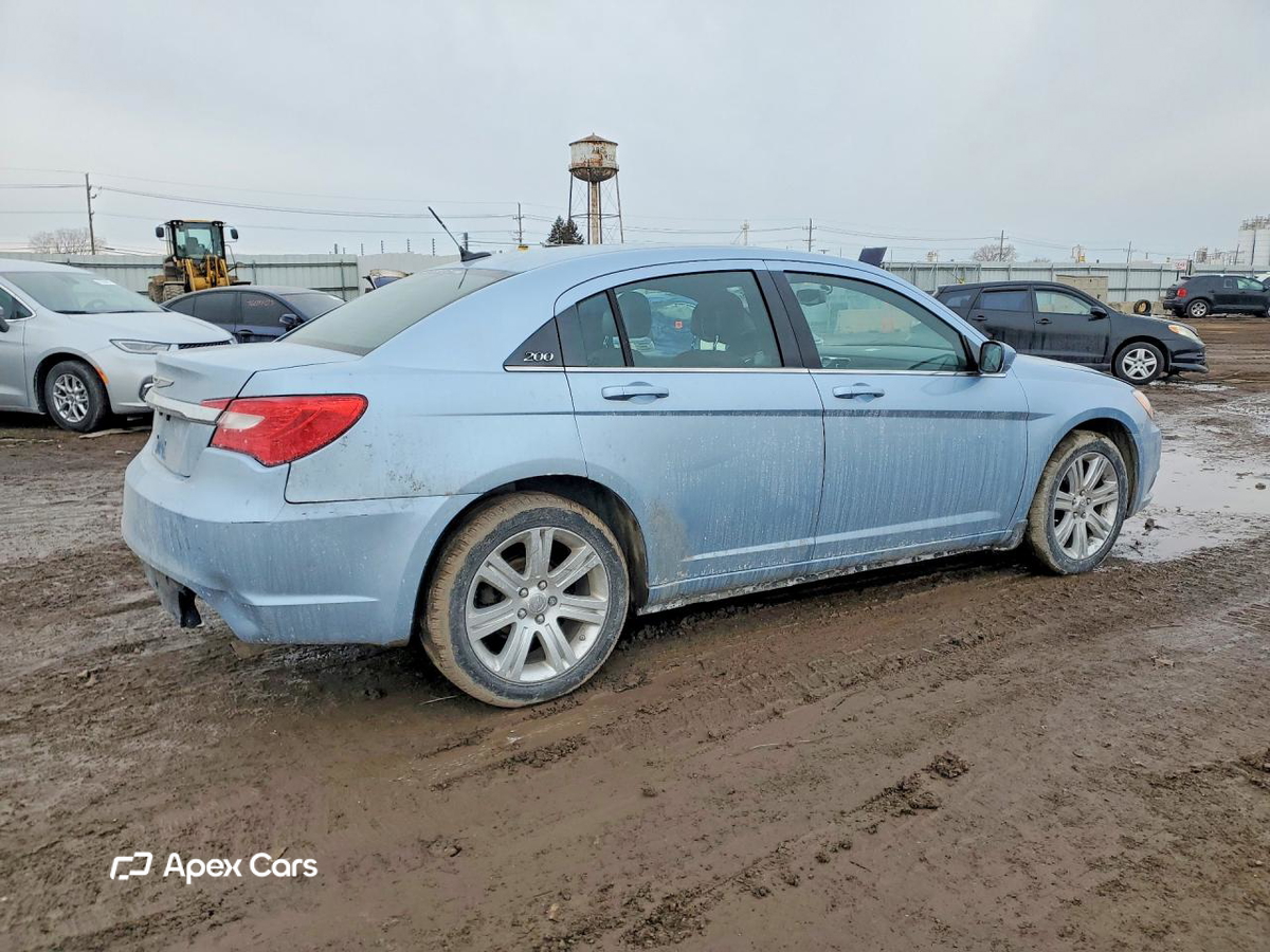 Chrysler 200 2013