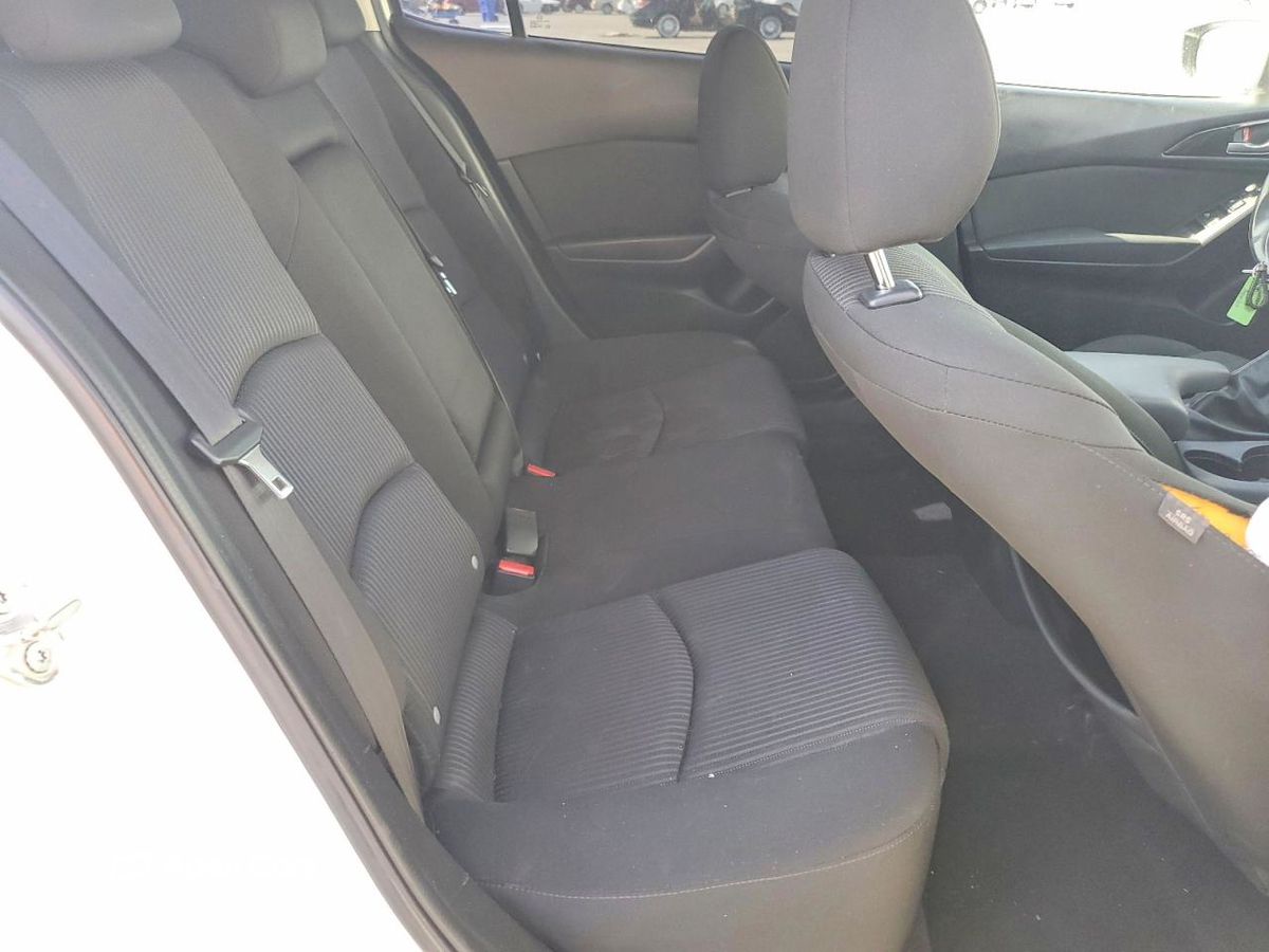 Mazda 3 2015