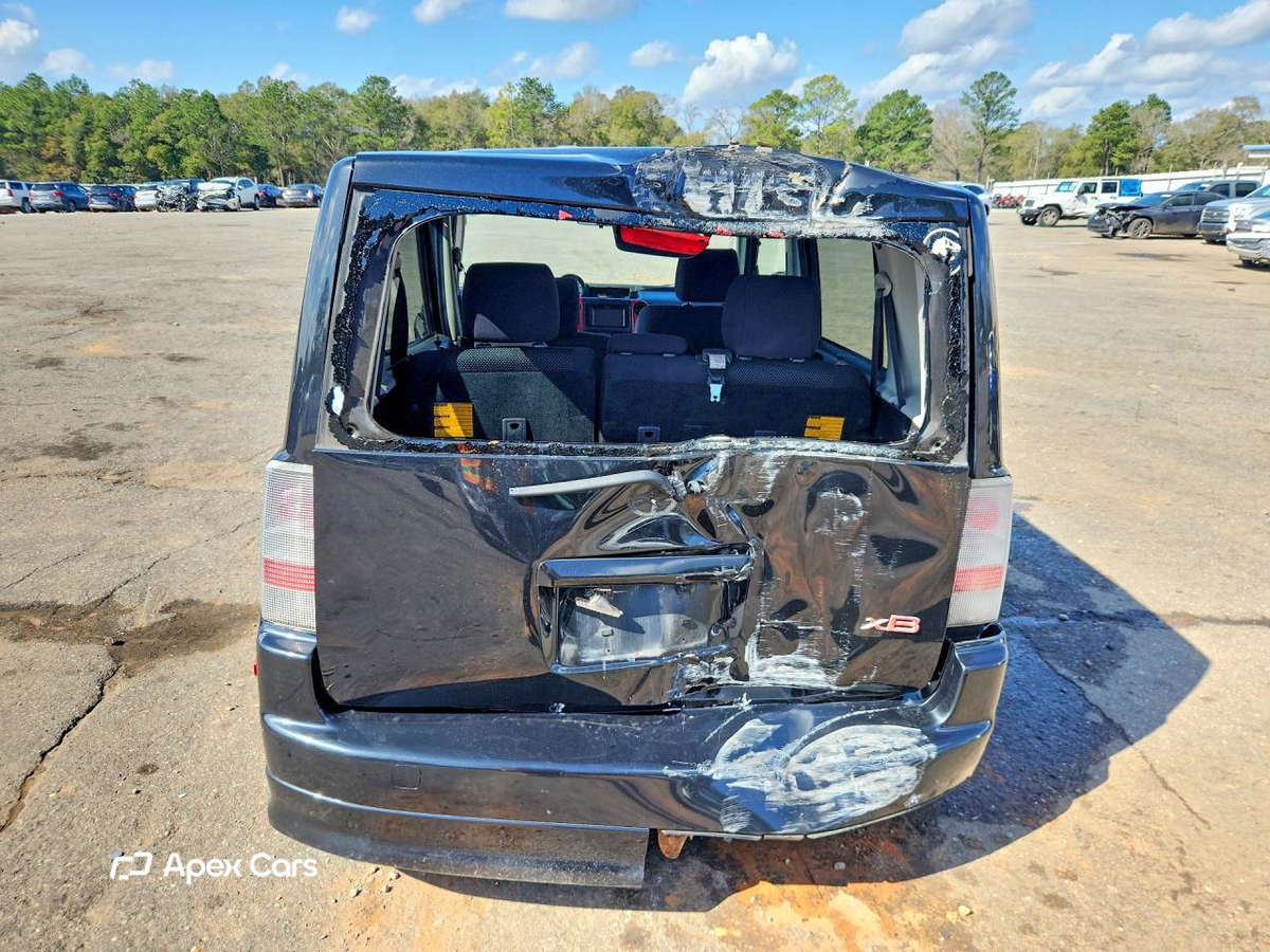 Scion xB 2005
