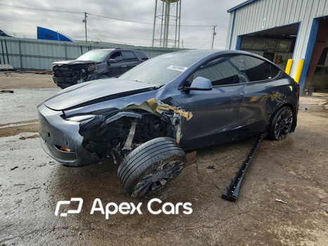 Tesla Model Y 2023 - Image 1 of 13