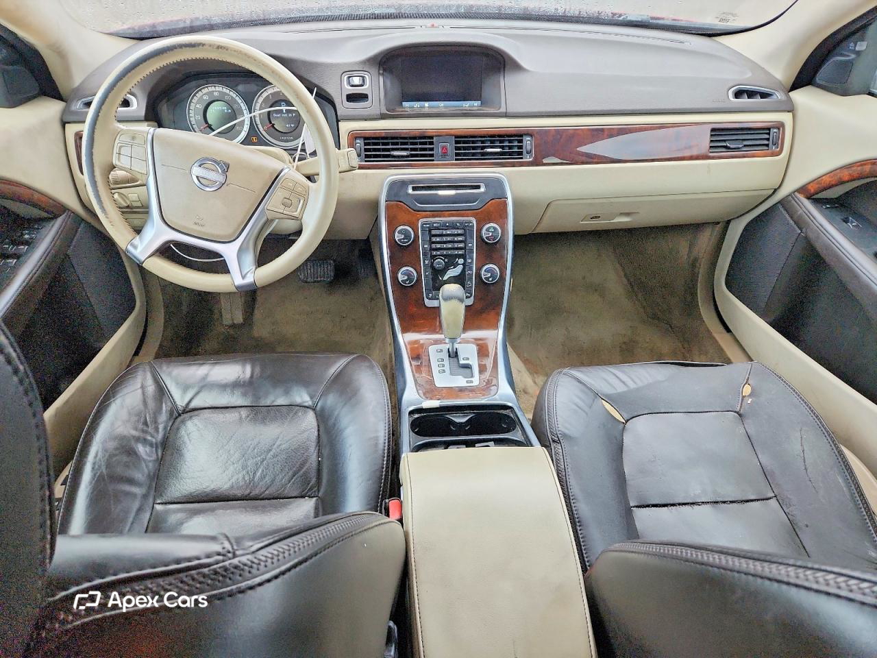 Volvo XC70 2012