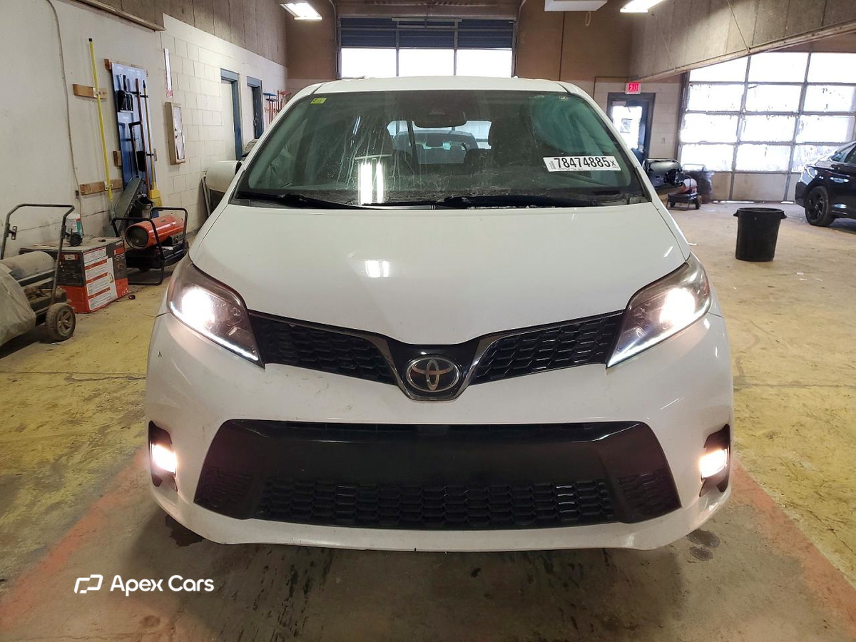 Toyota Sienna 2018