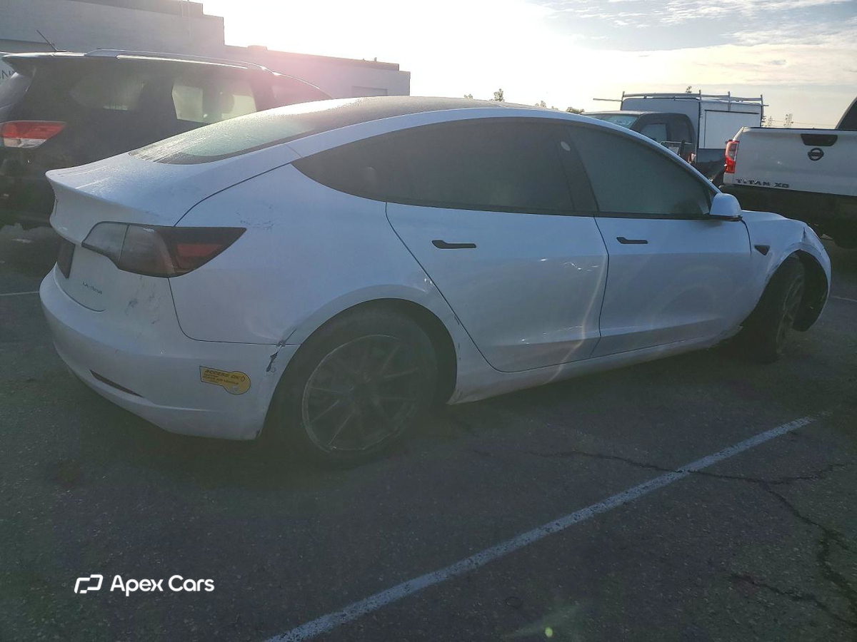 Tesla Model 3 2022