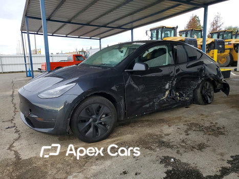Tesla Model Y 2024 - Image 1 of 13