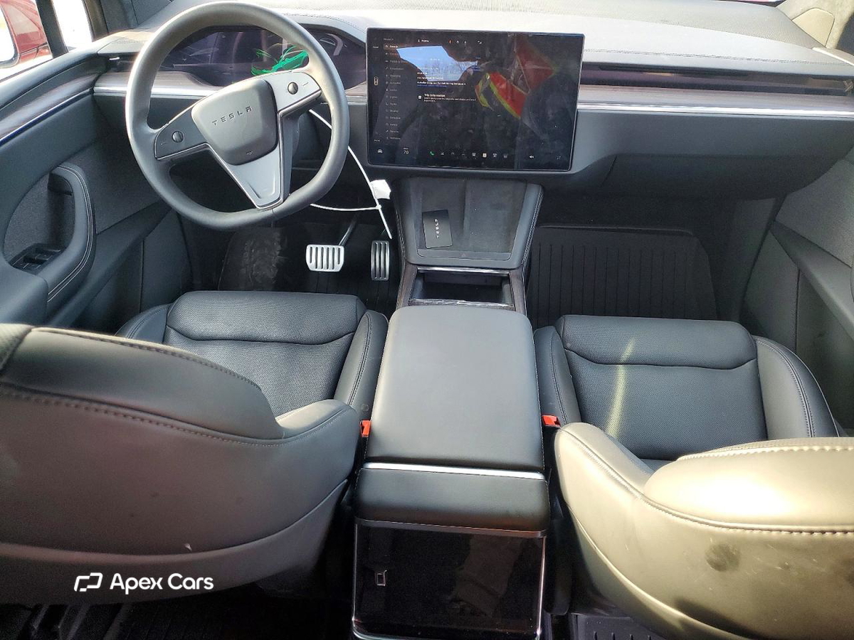 Tesla Model X 2024