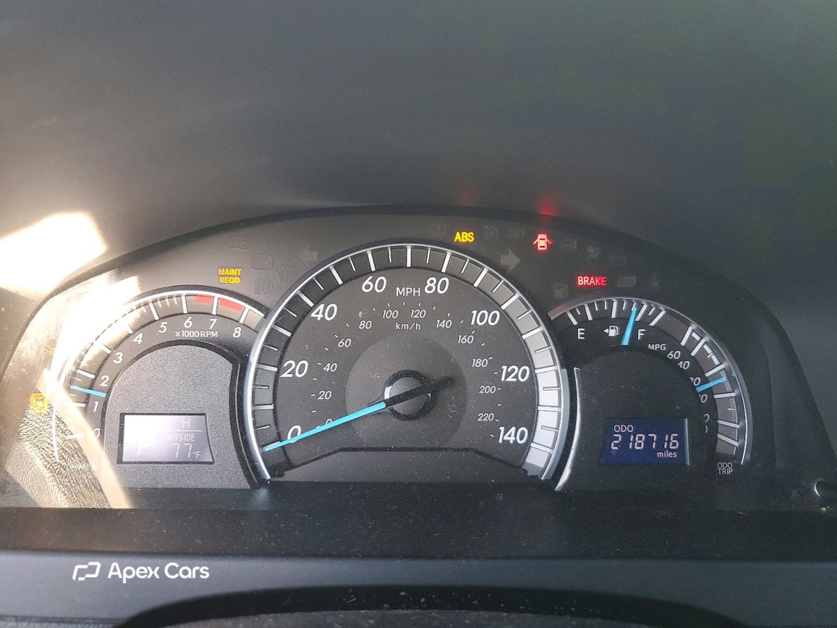 Toyota Camry 2012