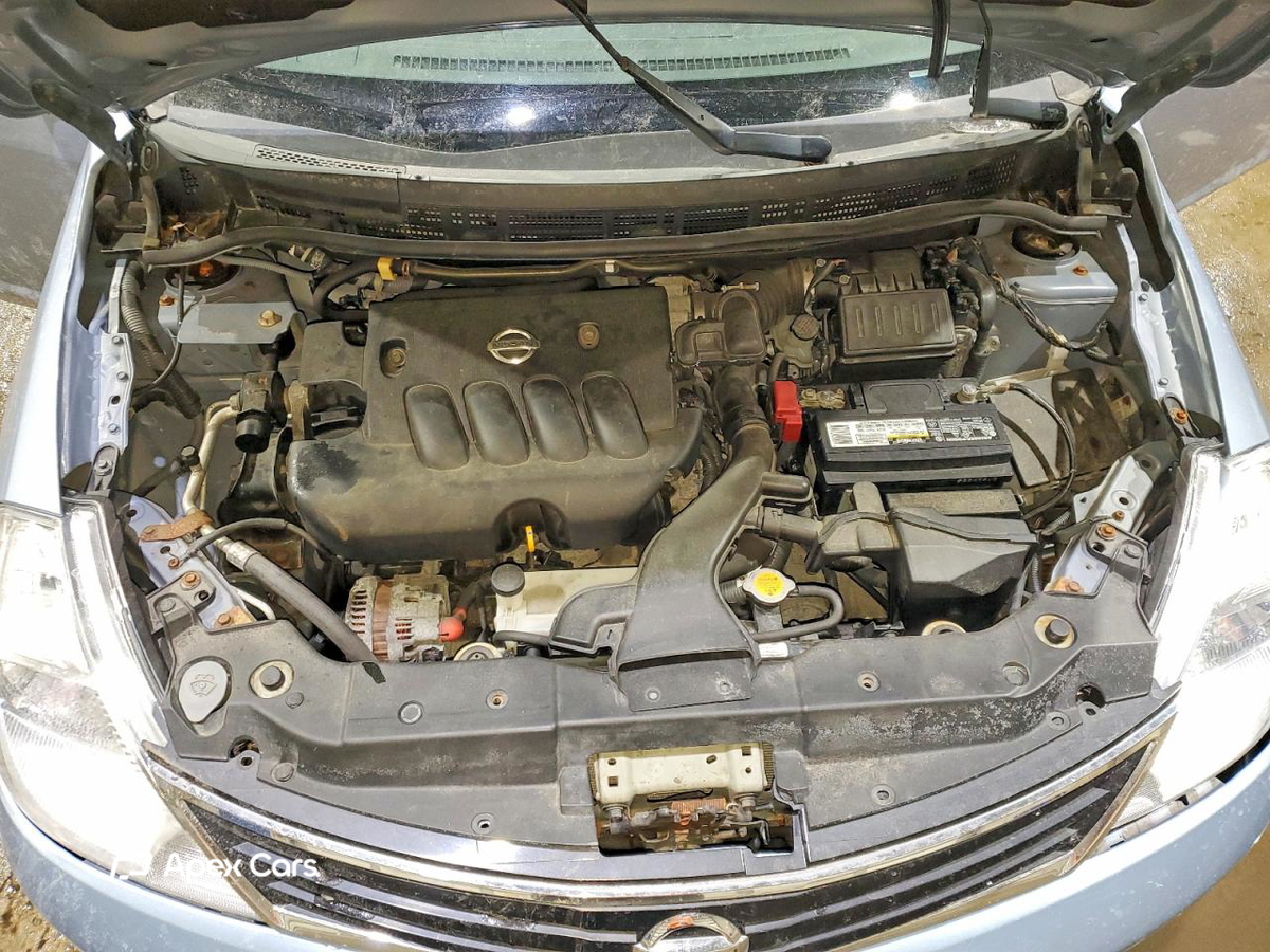 Nissan Versa 2011