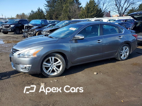 Nissan Altima 2015 - Image 1 of 12