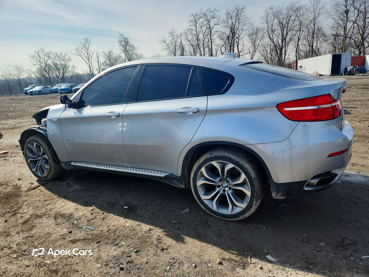 BMW X6 2011