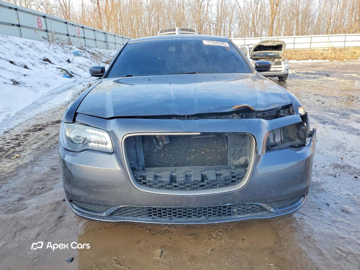 Chrysler 300 2016