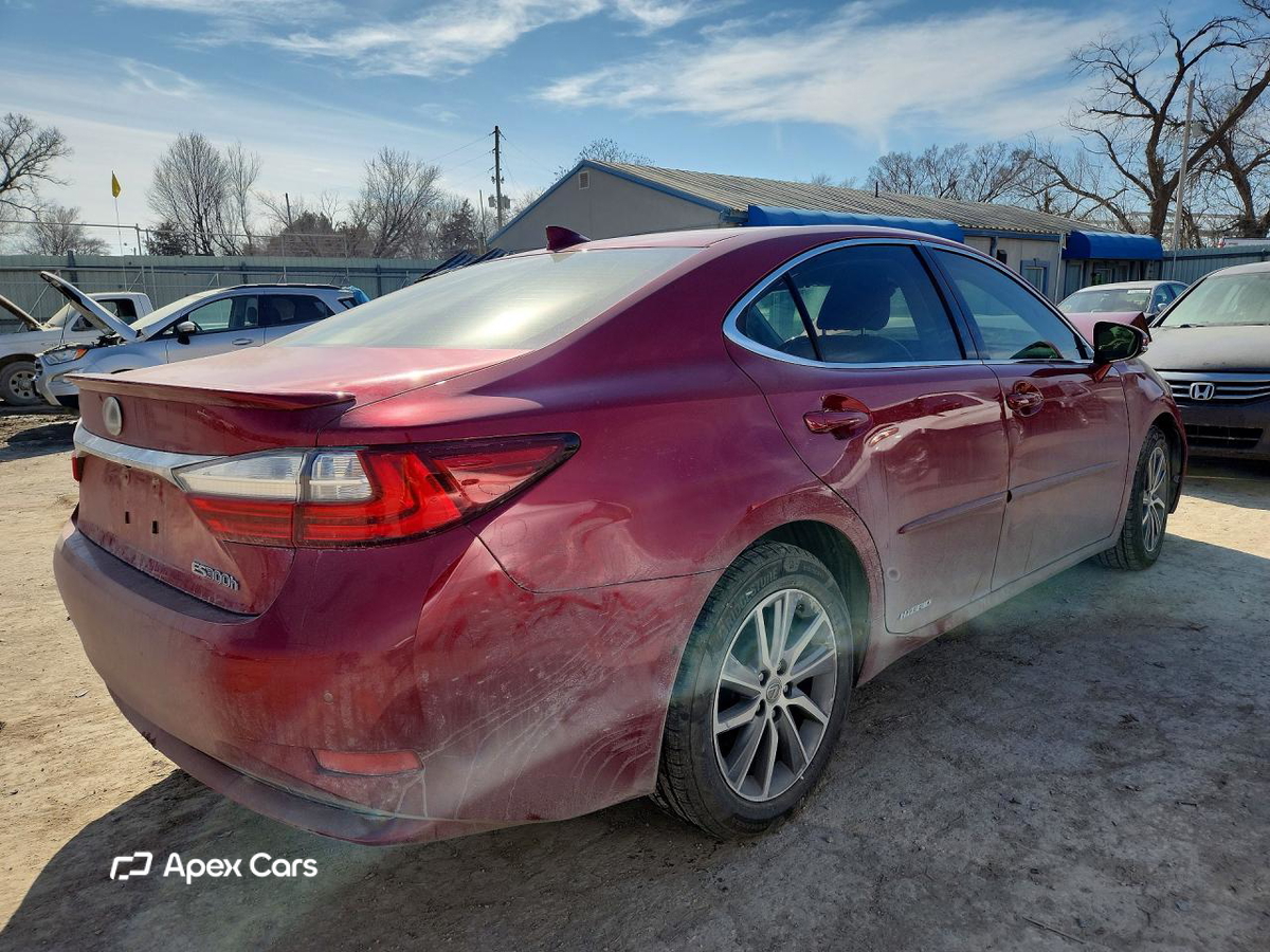 Lexus ES 2016