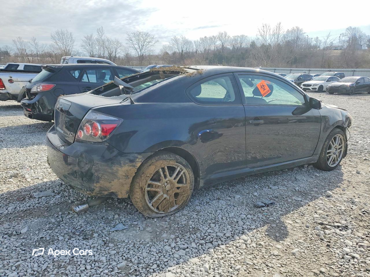 Toyota  2010