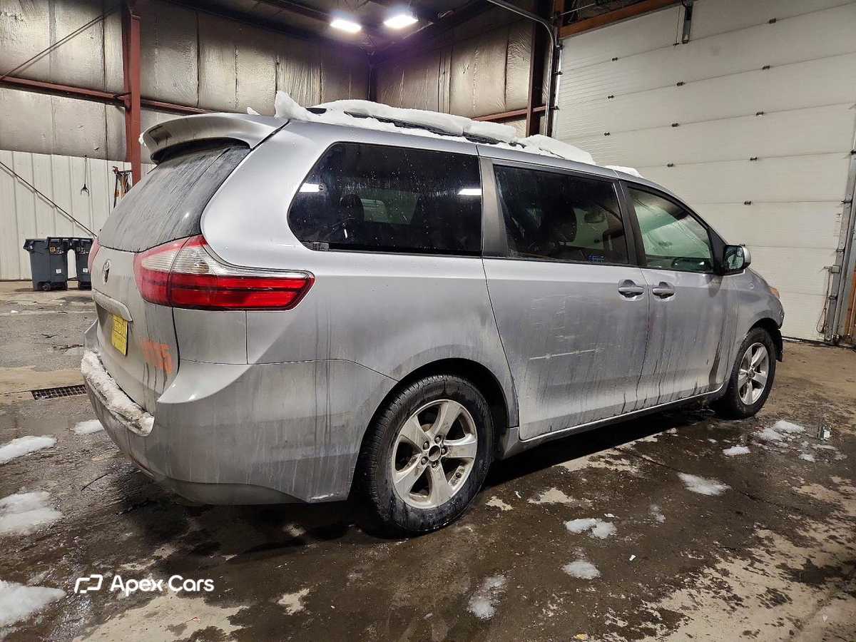 Toyota Sienna 2015