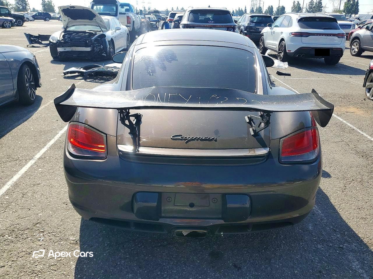 Porsche Cayman 2011