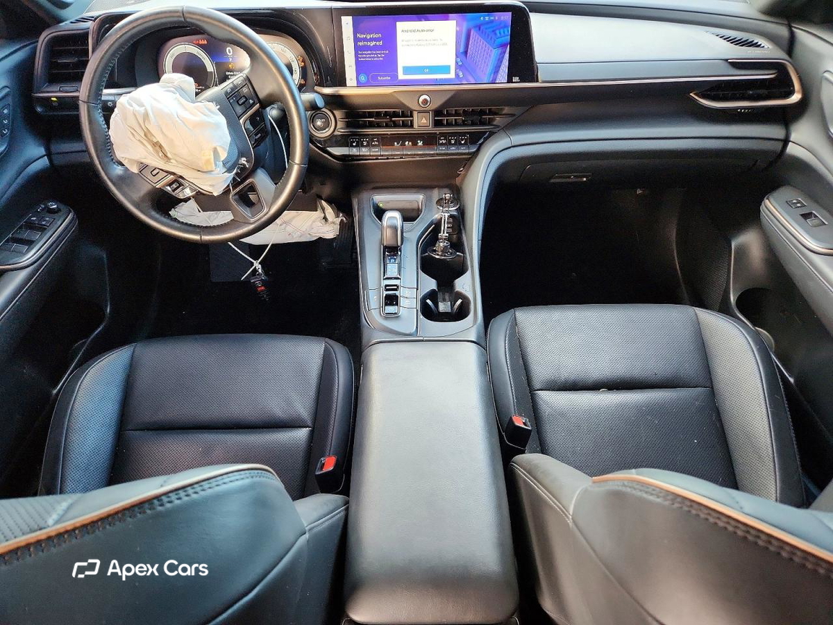 Toyota Crown 2023