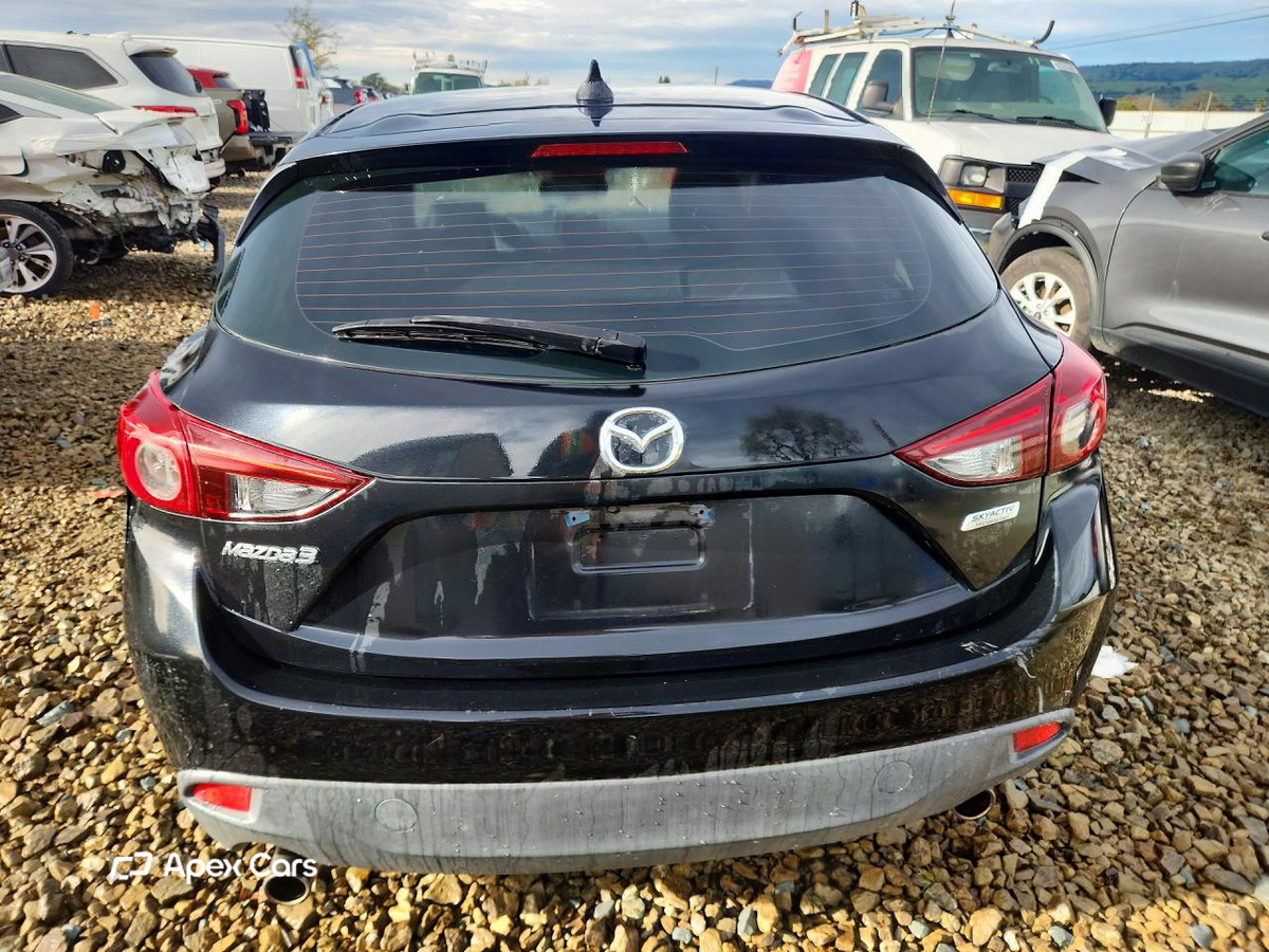 Mazda 3 2016