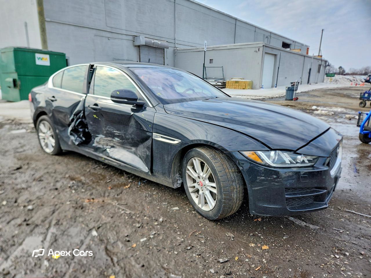Jaguar XE 2018